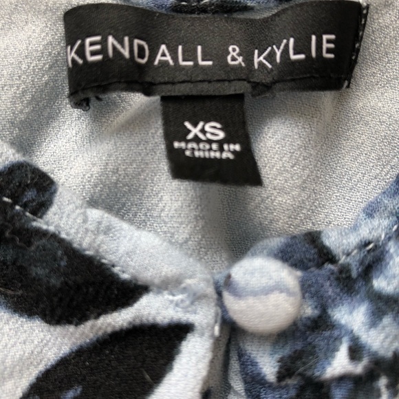 Kendall + Kylie blue coral tank top - Picture 4 of 4